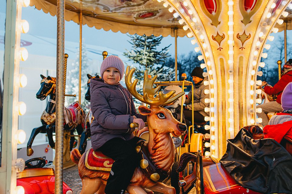 Bajkowa karuzela od Loveli, fot. Maks Małota