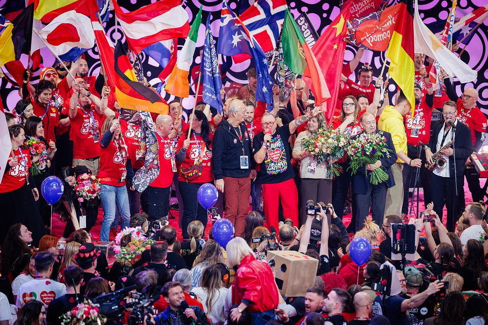 Radość po zakończeniu licytacji, fot. Michał Kwaśniewski