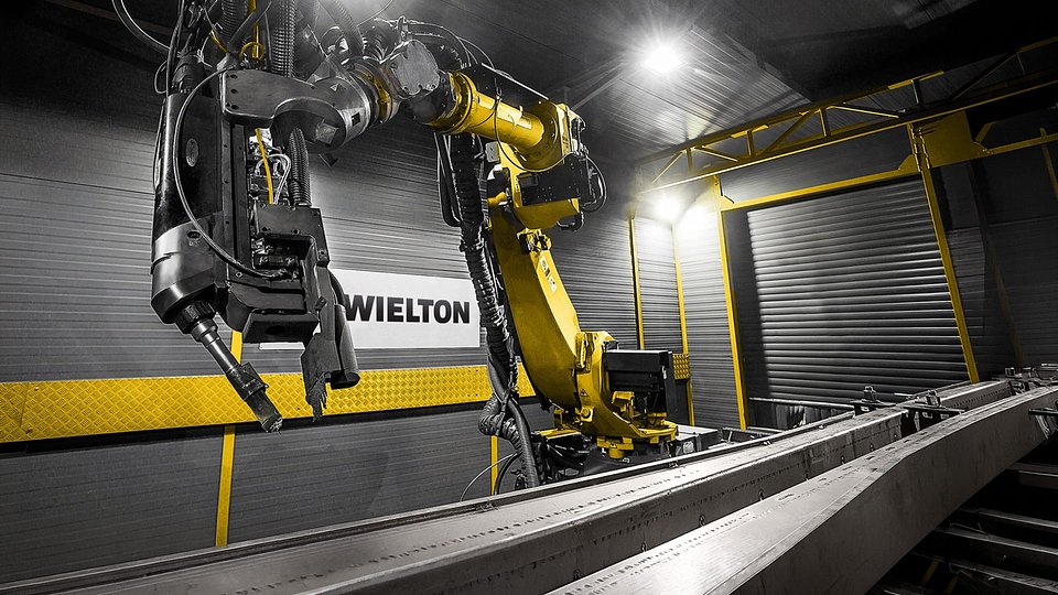 wielton_welding_robot_production_line_04.jpg