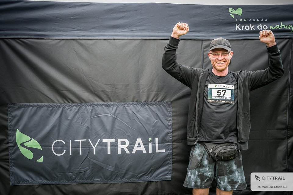 "Biegacze mają moc!" - to hasło przewodnie działań charytatywnych w ramach biegów CITY TRAIL (fot. Mateusz Stodolski)