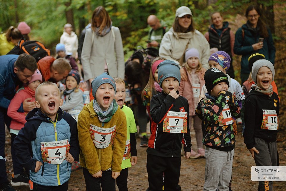 Biegi CITY TRAIL Junior odbywają się na dystansach od 200 m do 1 km (fot. Bartosz Bańka)