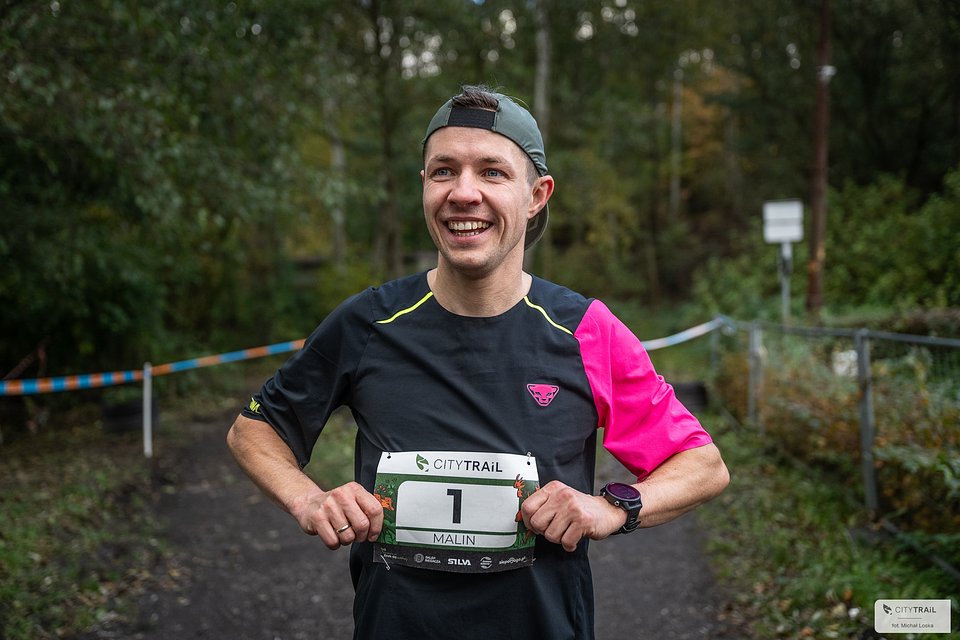 Dawid Malina wygrał dzisiaj ze znaczną przewagą CITY TRAIL (fot. Michał Loska)