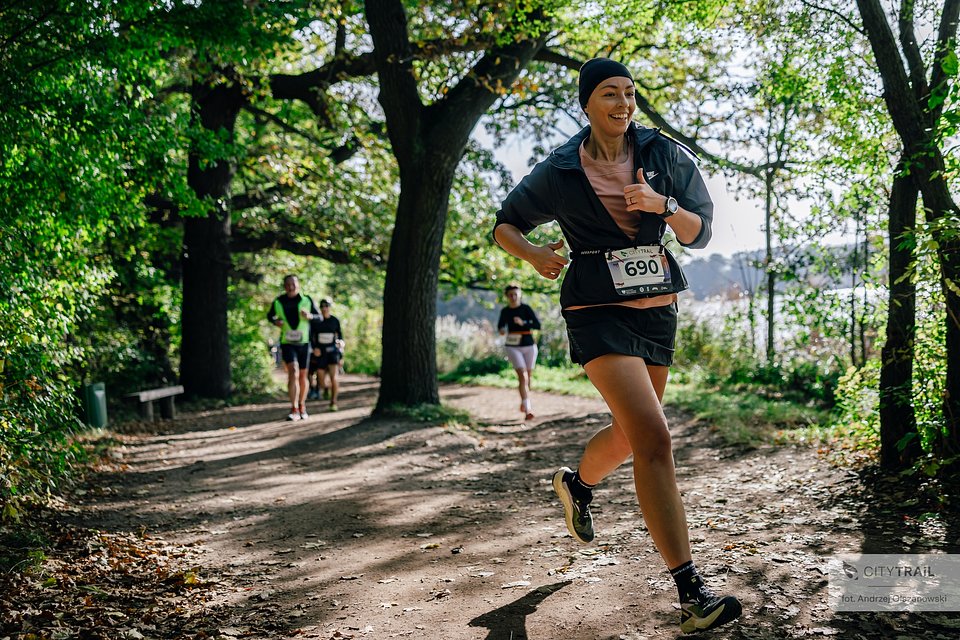 W biegach CITY TRAIL nie ma limitu czasu na pokonanie trasy (fot. Andrzej Olszanowski)