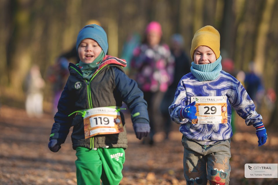 CITY TRAIL to także zawody dla Juniorów na dystansach od 200 m do 1 km (fot. Tomasz Pawlicki)