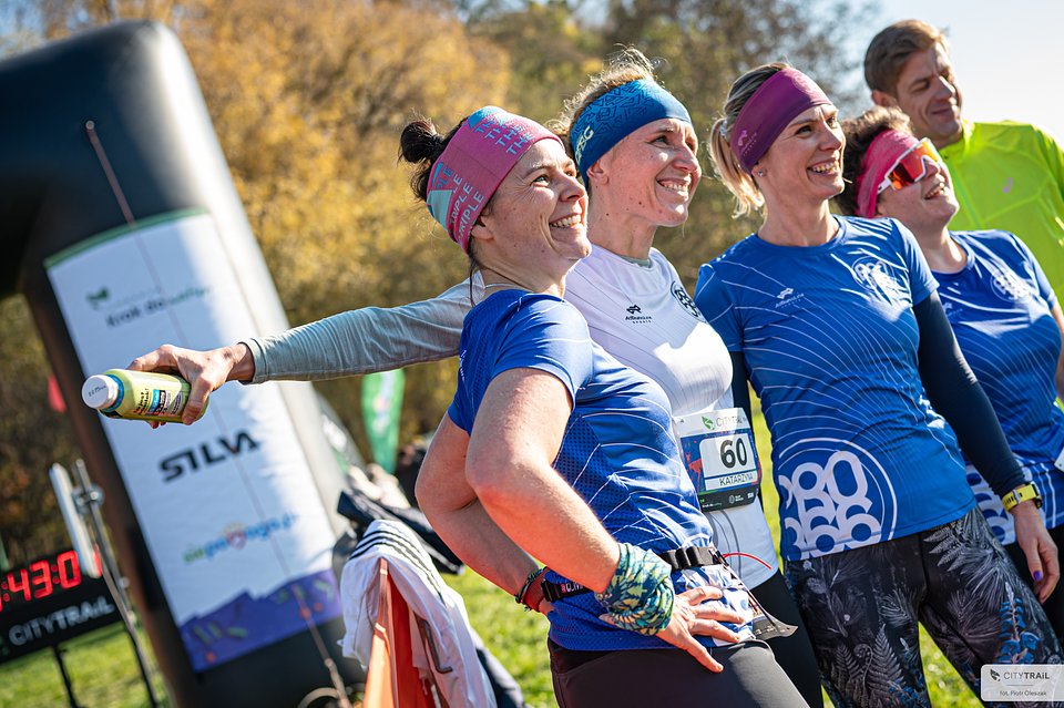 Bieganie w drużynie to dodatkowa motywacja do regularnych startów (fot. Piotr Oleszak)