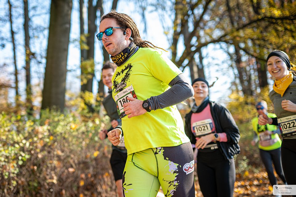 Na trasie listopadowego CITY TRAIL w Poznaniu (fot. Piotr Oleszak)