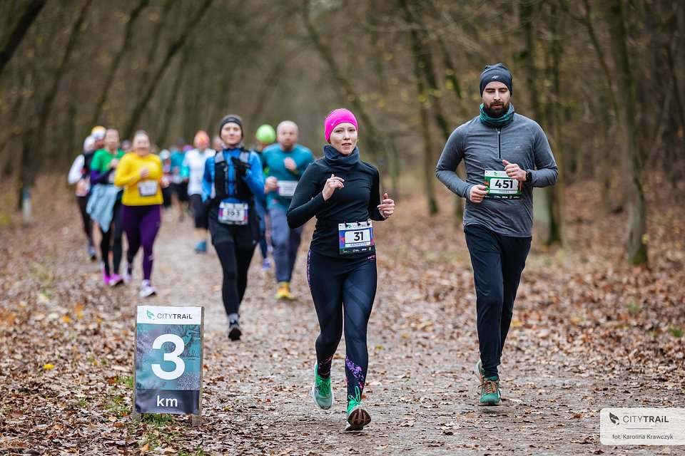 Na trasie listopadowego CITY TRAIL w Warszawie (fot. Karolina Krawczyk)