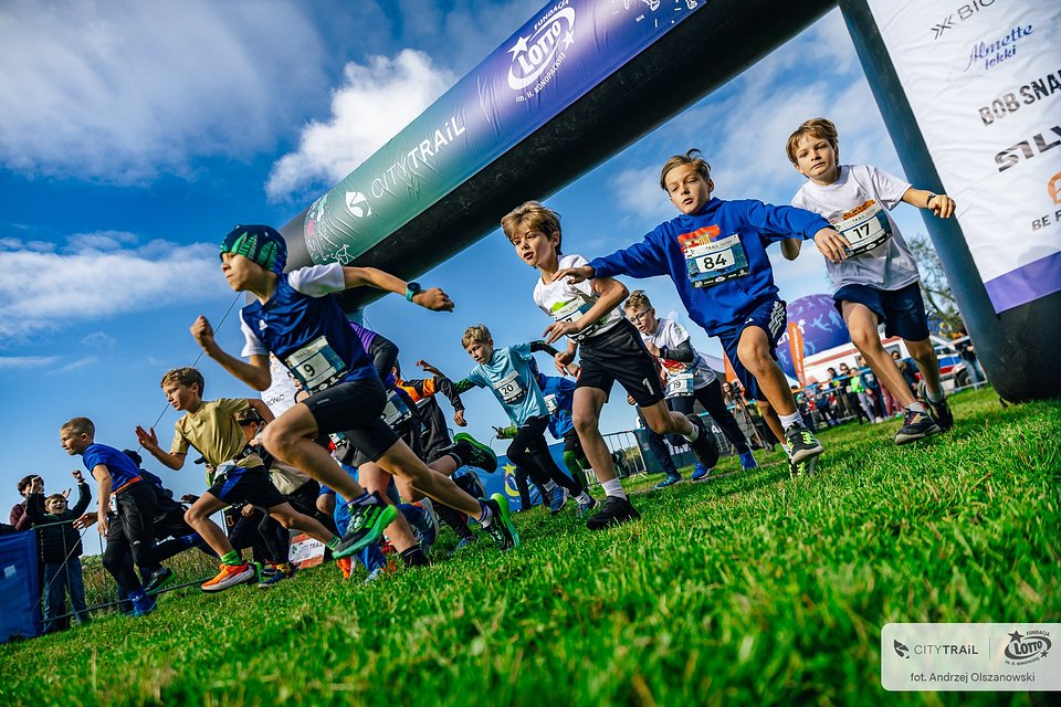 Biegi CITY TRAIL Junior odbywają się na dystansach od 200 m do 1 km (fot. Andrzej Olszanowski)