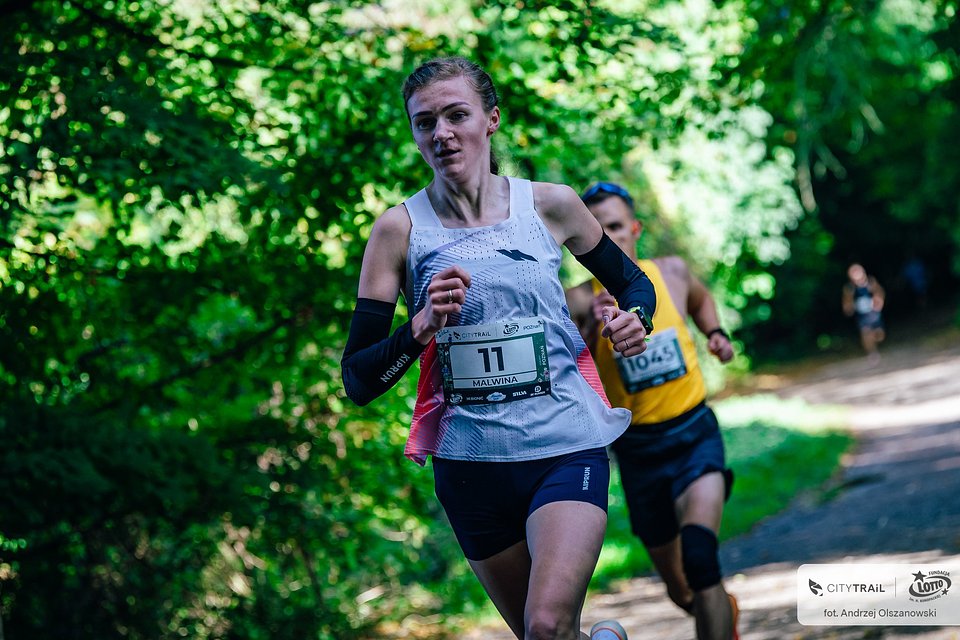 Malwina Misjan na trasie dzisiejszego biegu CITY TRAIL (fot. Andrzej Olszanowski)