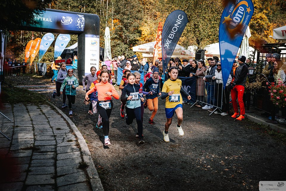 Biegi CITY TRAIL Junior odbywają się na dystansach od 200 m do 1 km (fot. Paweł Motyka)
