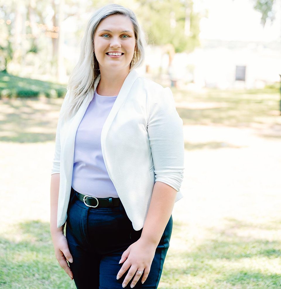 Lexi White Headshot.jpg
