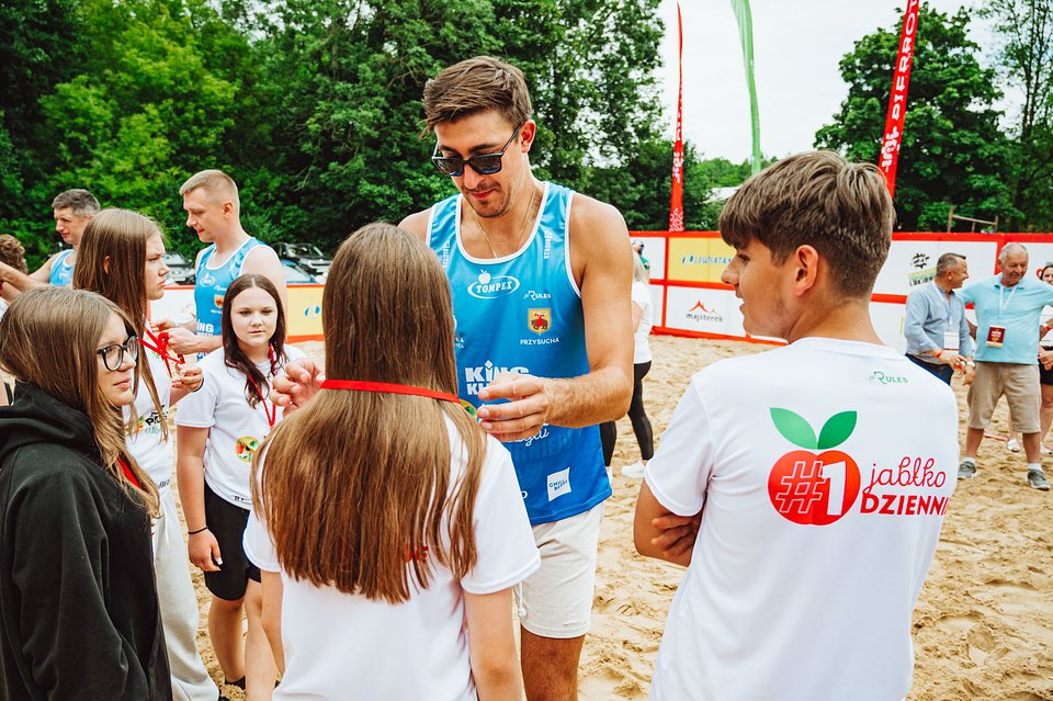 1JABŁKO na Moc Polskich Warzyw Beach Ball Przysucha 2025 (8).jpg