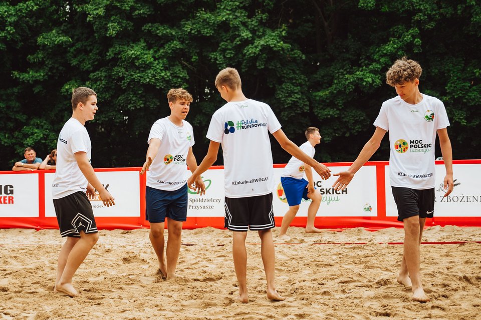 SUPEROWOCE na Moc Polskich Warzyw Beach Ball Przysucha 2025 (12).jpg
