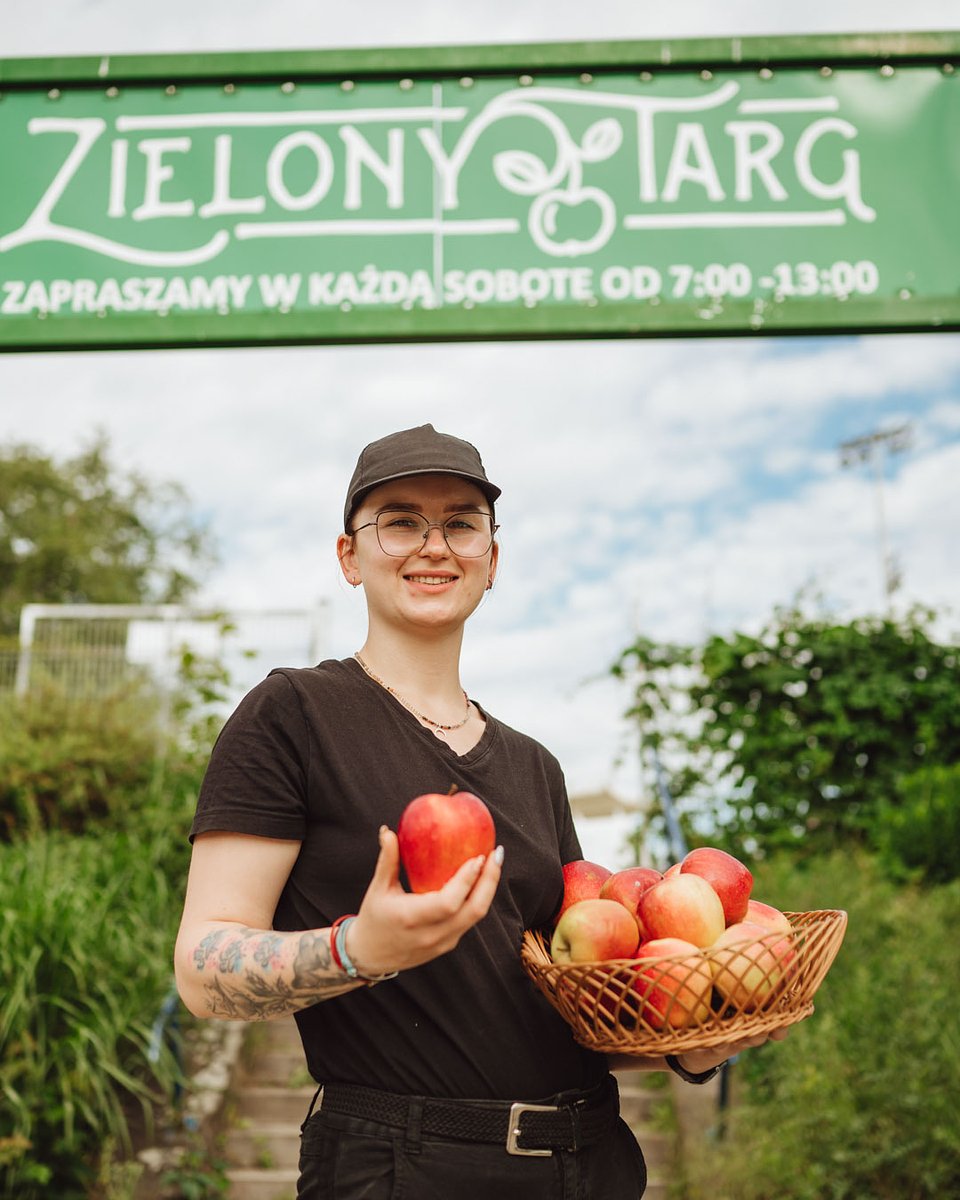 1JABŁKO Zielony Targ (14).jpg
