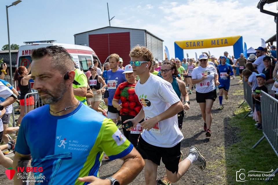 IV BIEG po Truskawkę Fot. J.Dadaś (50).jpg