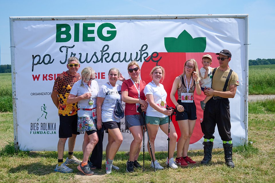 IV BIEG po Truskawkę Fot. M.Buksa (7).jpg