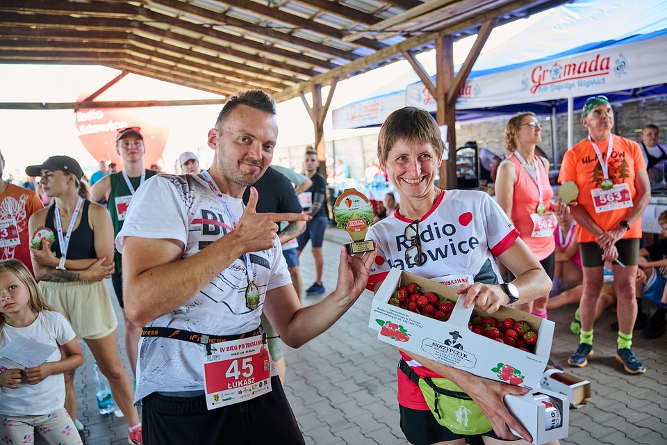 IV BIEG po Truskawkę Fot. M.Buksa (42).jpg