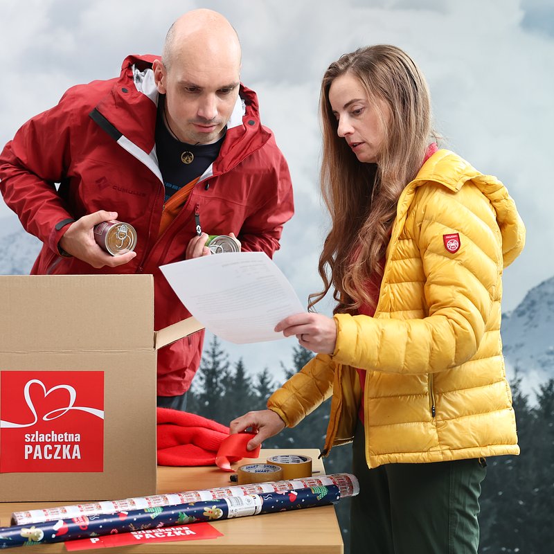 Pakowanie paczki fot. Jakub Porzycki.jpg