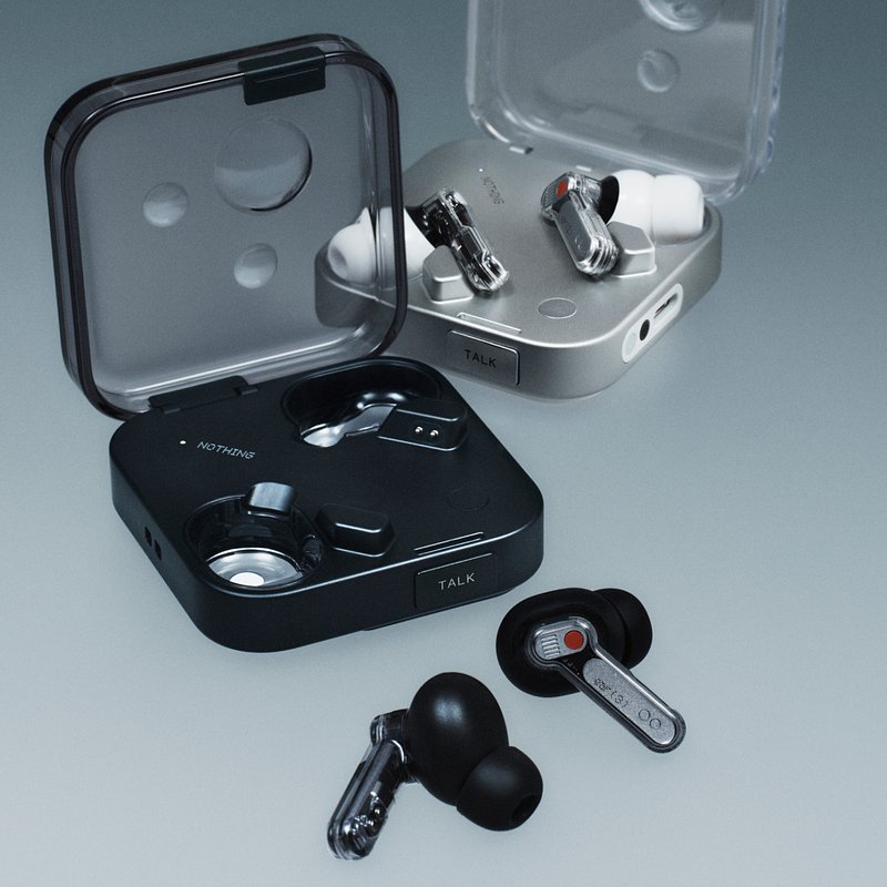Fera_product_Open_case_w_buds_16x9.jpg