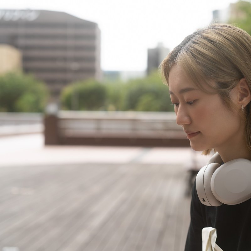 Final UX1000 Greige_LS (1).jpg