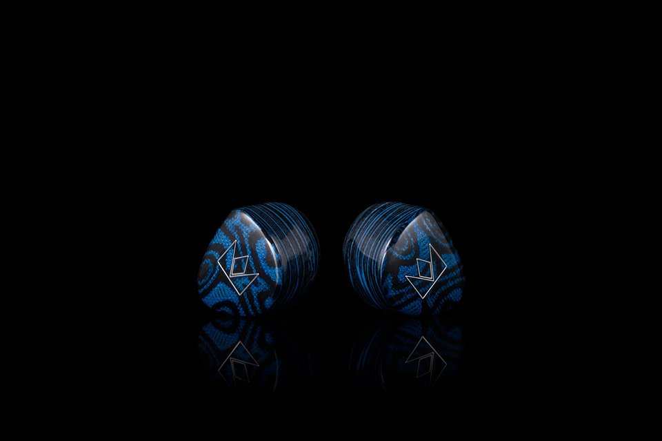 IRIS-456.jpg