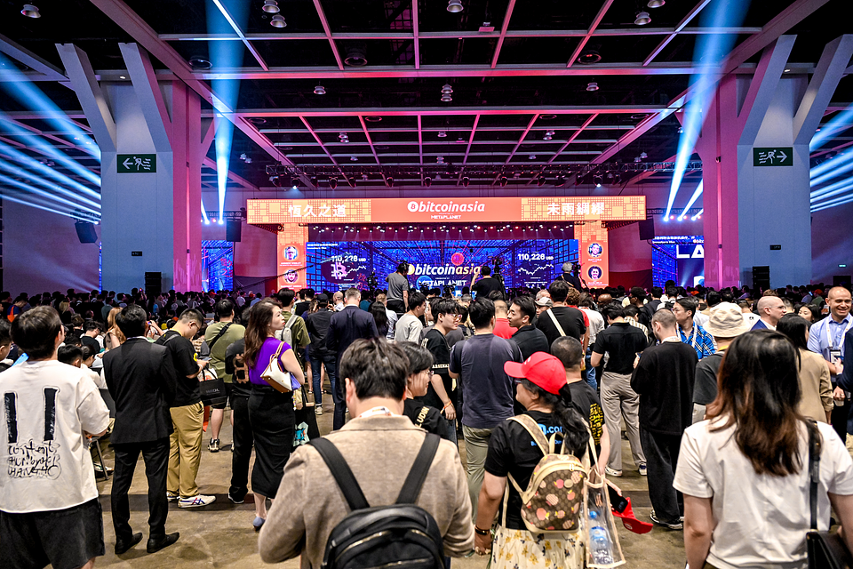 AX8_3925 1.png