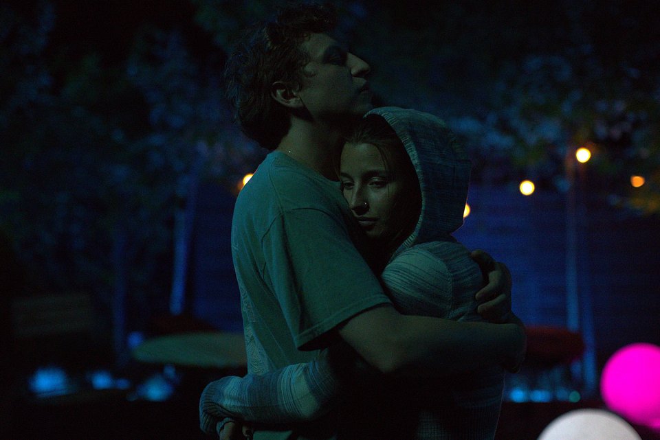 Maciej Musialowski_Julia Wieniawa_Chce wiecej_Kino Swiat (3).jpg