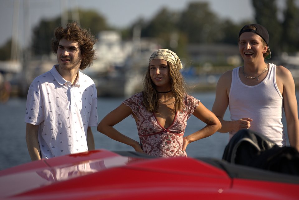 Maciej Musialowski_Julia Wieniawa_Chce wiecej_Kino Swiat (4).jpg