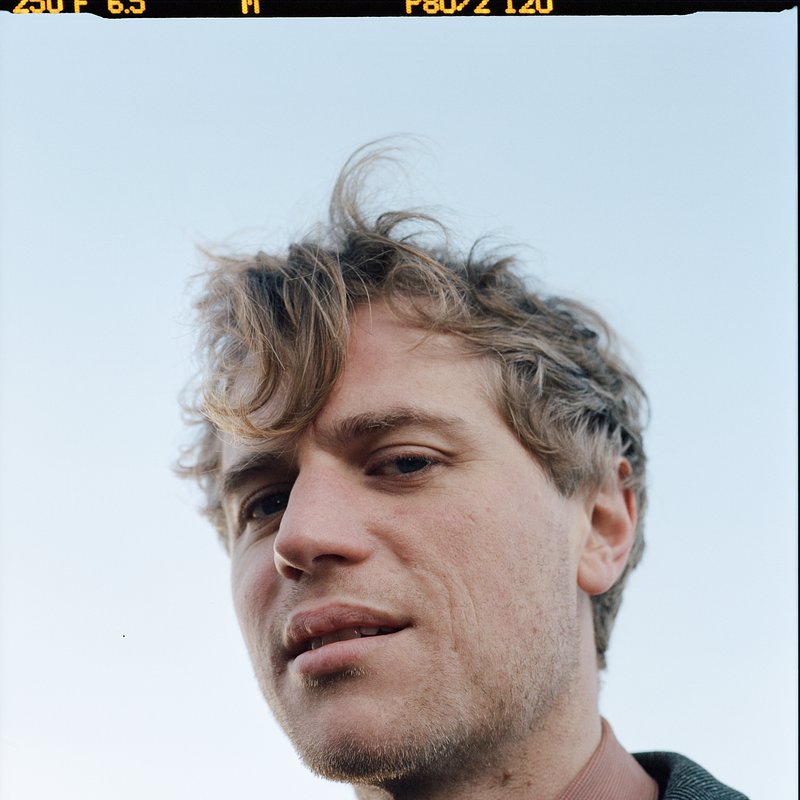 Johnny Flynn - Autumn de Wilde Headshot.tif