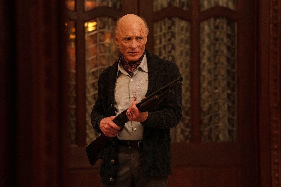 How-to-Make-a-Killing-Stills-Press-Photos-5383x3589-H-05855-R-jpg (1).jpg