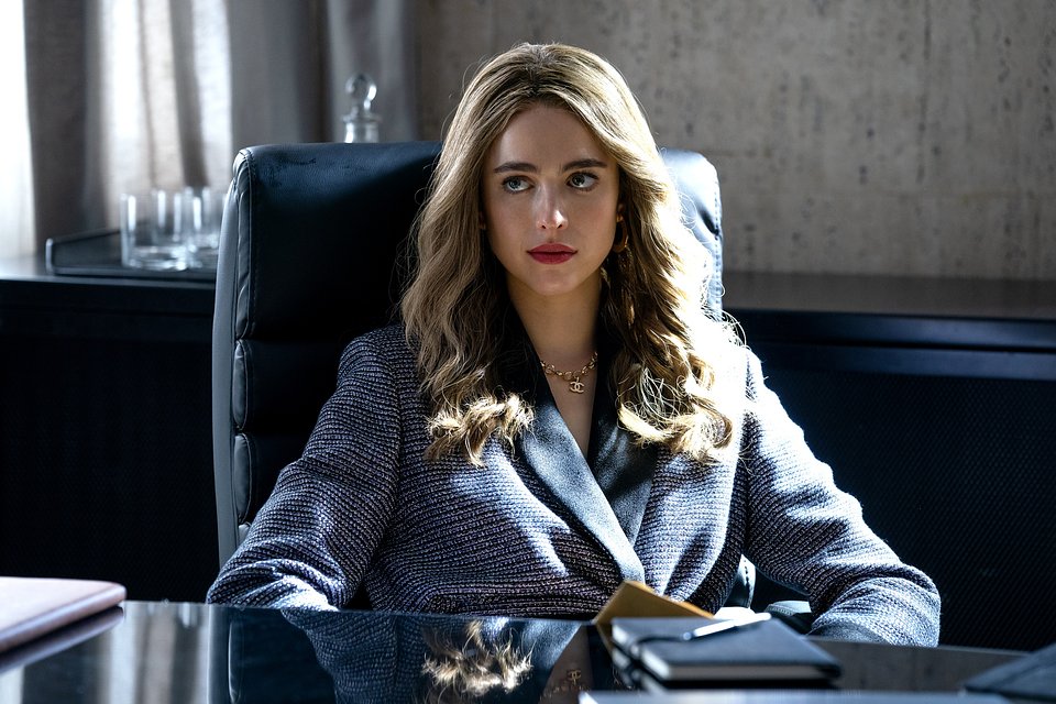 How-to-Make-a-Killing-Stills-Press-Photos-6000x4000-H-03131-edit-R-jpg (1).jpg