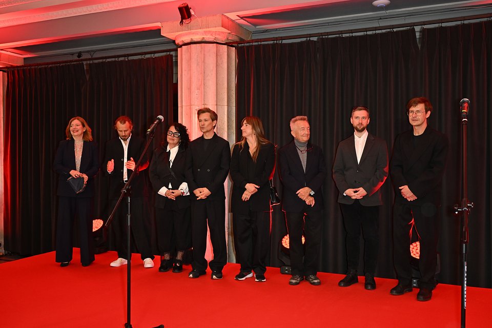 Ekipa filmu "Ojczyzna": Dorota Eberhardt (Kino Świat), Tomasz Morawski, Katarzyna Sobańska, Marcel Sławiński, Aleksandra Staszko, Waldemar Pokromski, Piotr Wójcik, Łukasz Żal/ fot. Artur Zawadzki