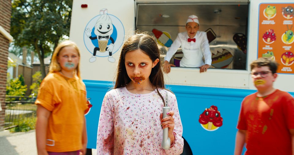 Ice-Cream-Man-Stills-Press-Photos-STILLS-Charlie-Storey-as-Piper-in-the-horror-film-ICE-CREAM-MAN-a-release-from-The-Horror-Section-and-STUDIOCANAL-8640x4556-ICM-4-jpg.jpg