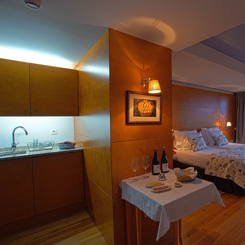 Small Portuguese Hotels_ Quinta Cabeças do Reguengoquarto_superior_3.jpg