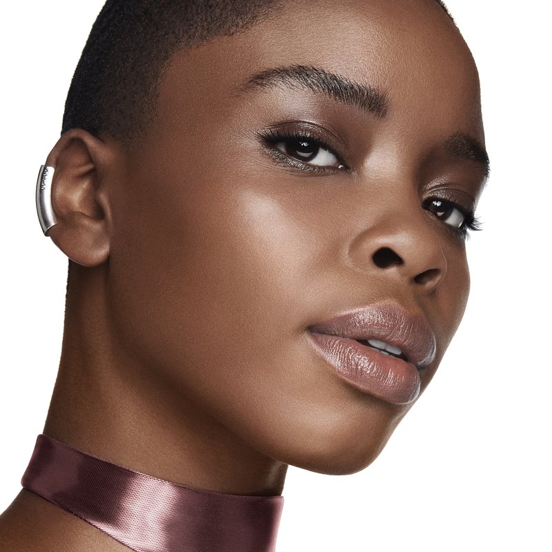 lan_dmi_makeup_skin-idole-supertint-launch_2025_beauty-visual-Joy_1x1_RGB.jpg