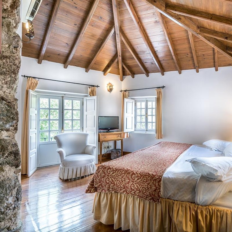 Small Portuguese Hotels _ Hotel Name 08.jpg