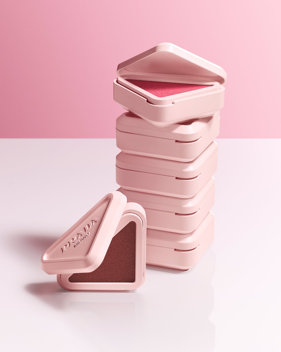 Prada Beauty_26_TOUCHCREAM_TO_POWDER_COLOR_SECONDARY_STILL_LIFE_P75_TULIP_B32_CAFFEE_STACKABILITY_4x5_3614274730562_3614274730616_RVB.jpg