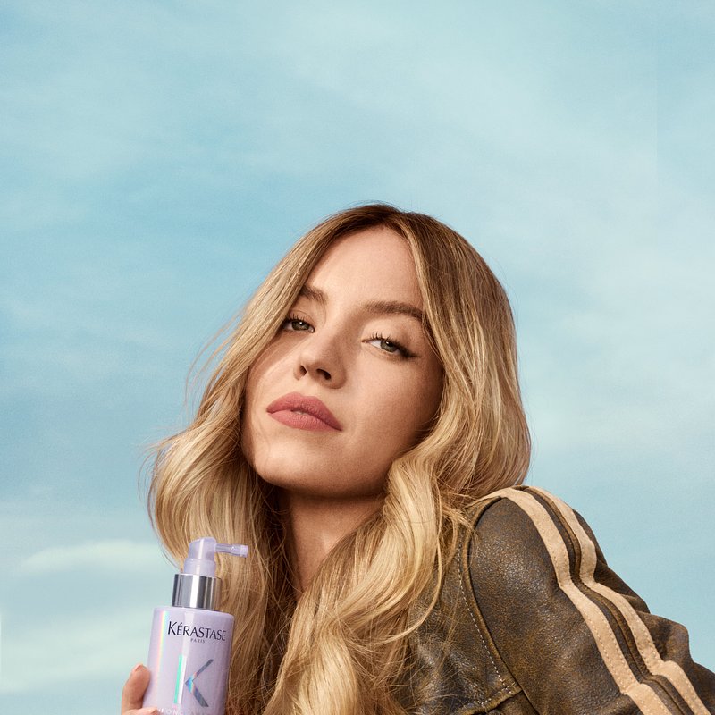 KER_BLOND_26_SYDNEY_SWEENEY_IN HAND_V1_3474636356644.jpeg