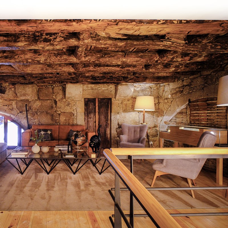 SmallPortugueseHotels_River Side 2.jpg