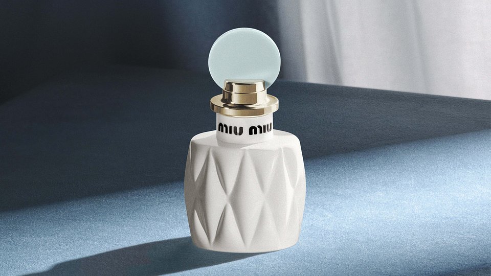 miumiu_fraw_fleur_de_lait_50ml_2025_still life_16x9.jpg