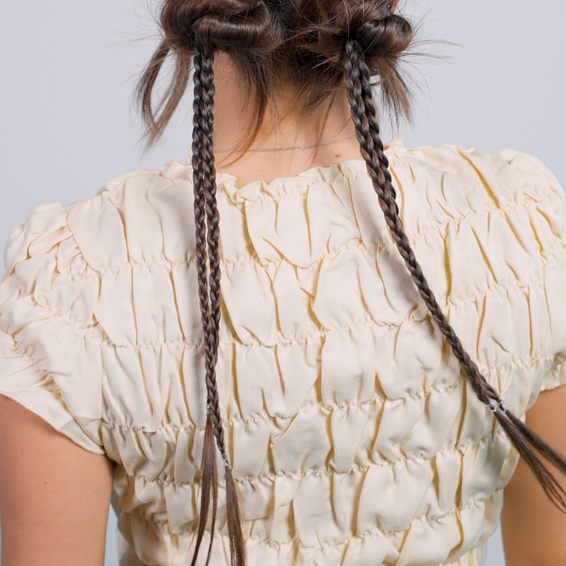 look 1.00_01_12_05.Still005.png
