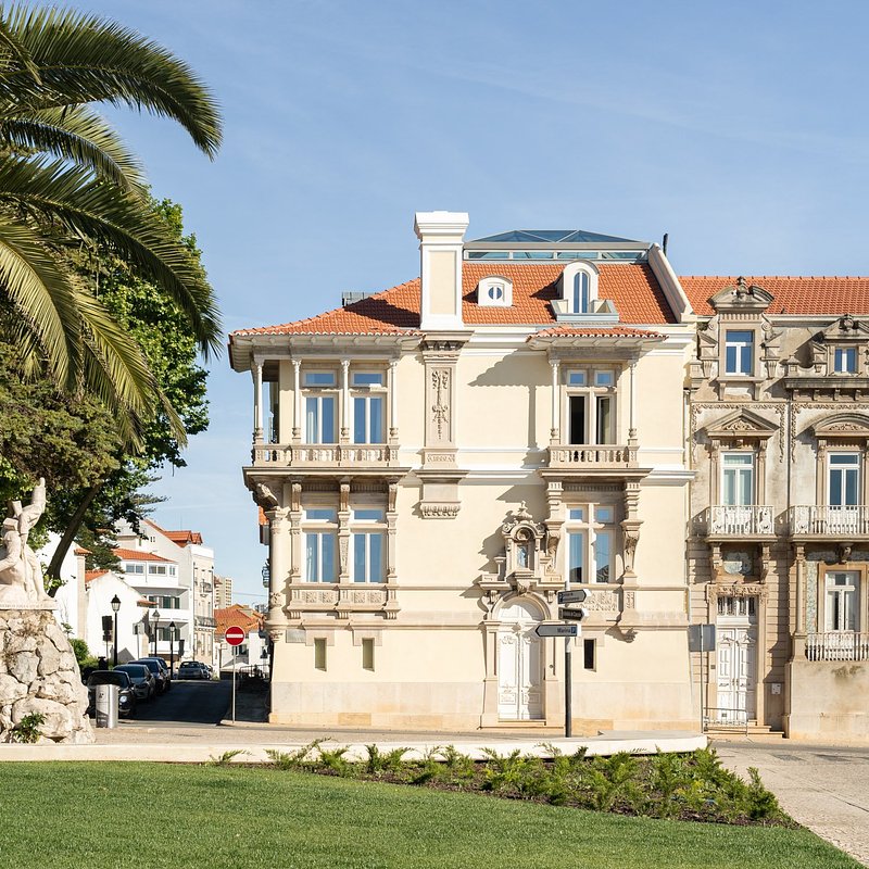 Copy of exterior-4.jpg