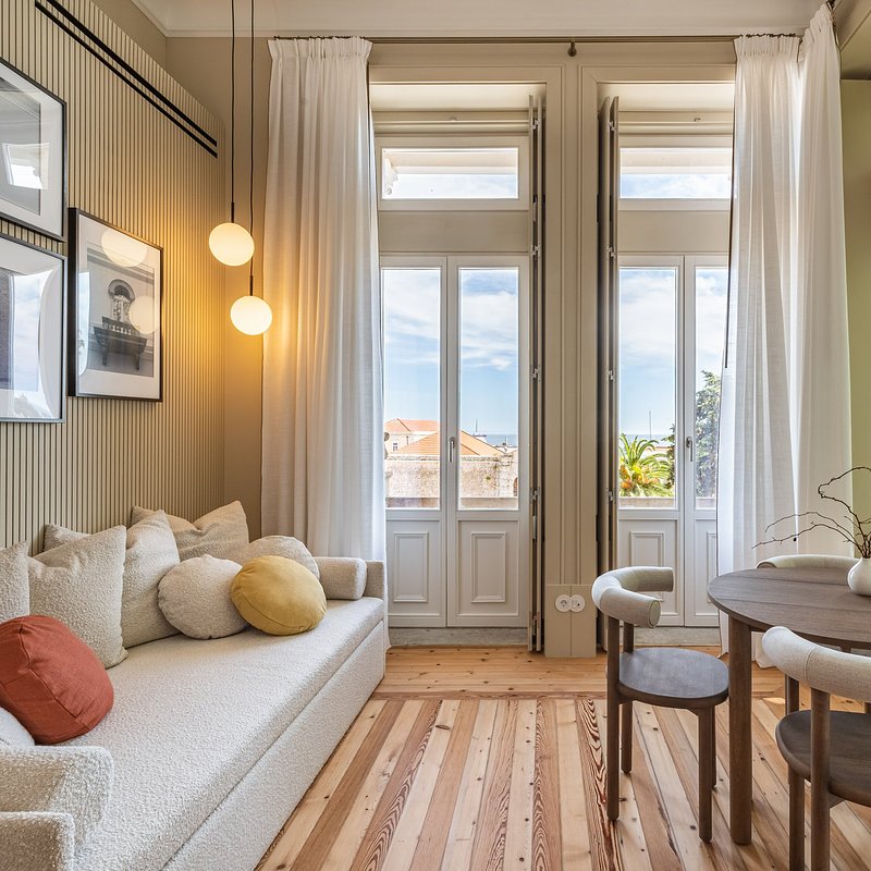 Copy of Room-3-Signature Suite 1.jpg