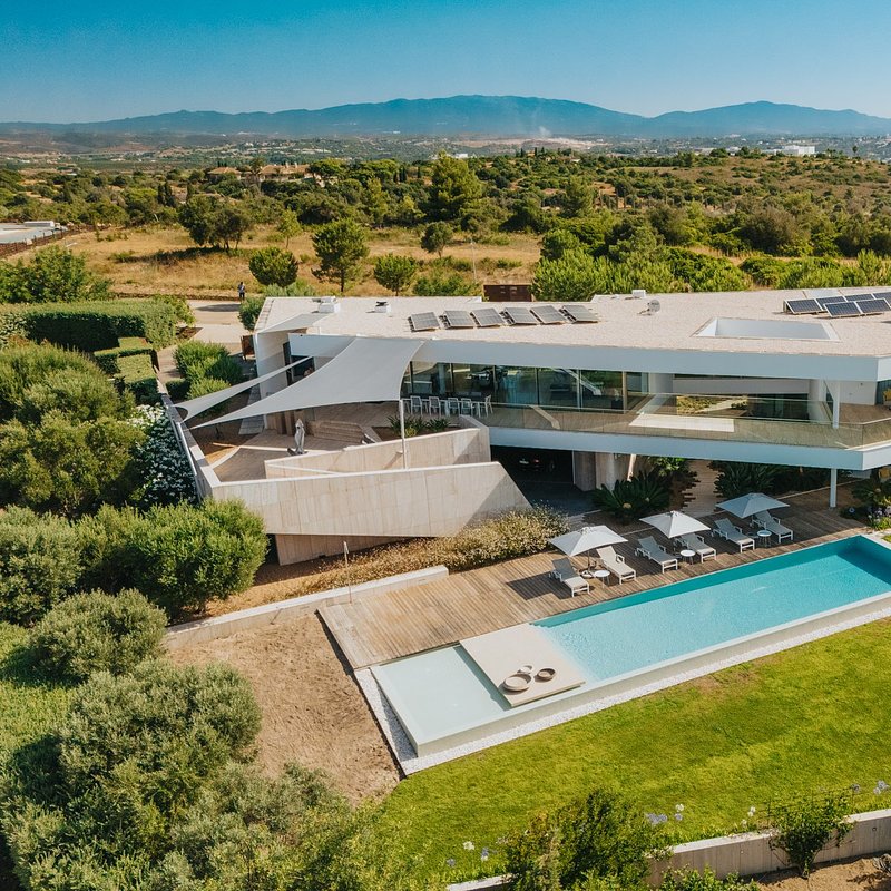 Villa Pernoi_vista aérea.jpg
