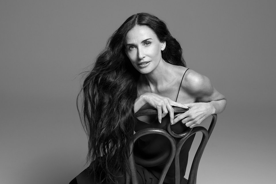 DEMI MOORE X KÉRASTASE (1) (1).jpg