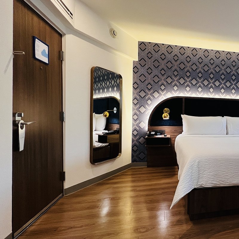 Holiday Inn Ciudad de México Condesa (Ciudad de México, México).jpg