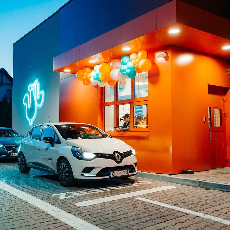 Popeyes Drive Thru (4).jpg