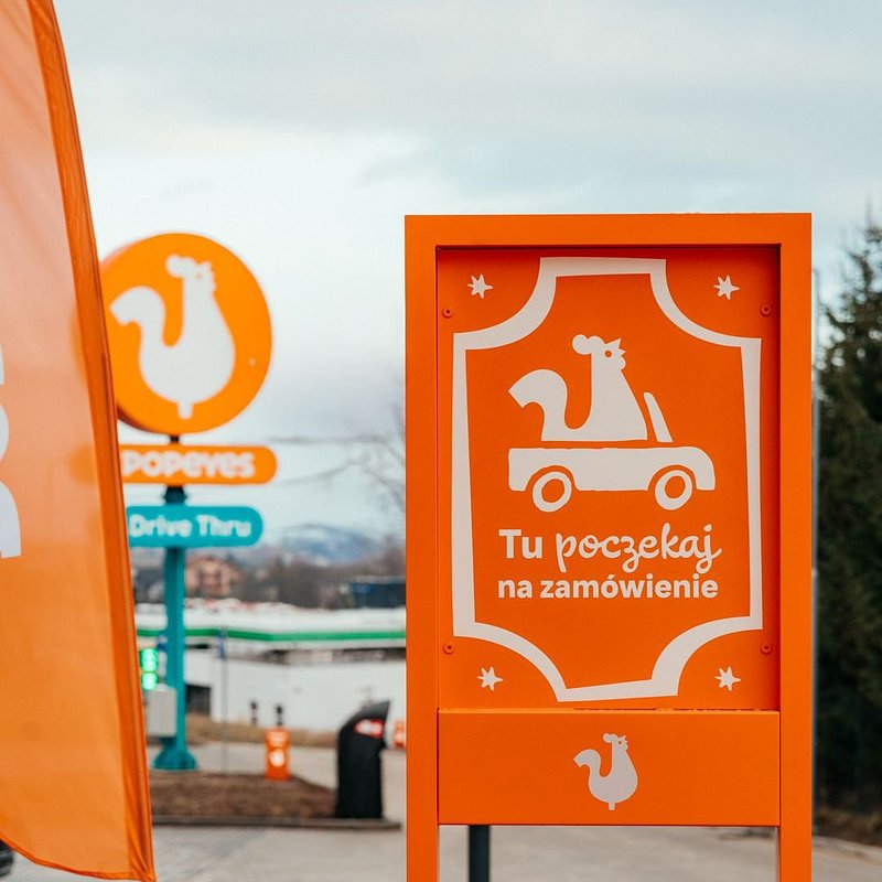 Popeyes Drive Thru (5).jpg
