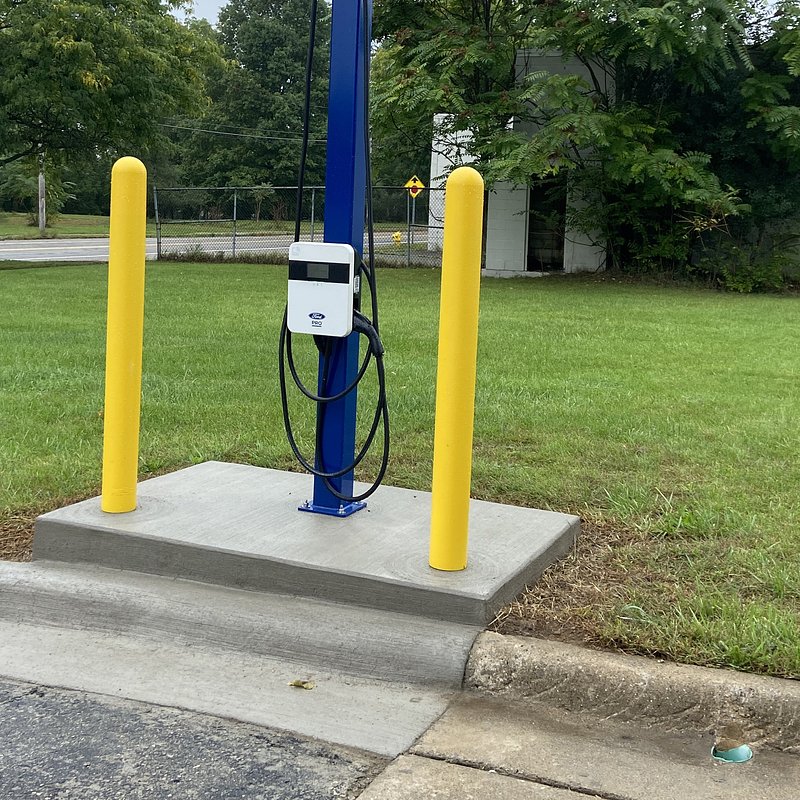 TACC-EVehicleRibbonCutting2026(4).jpg
