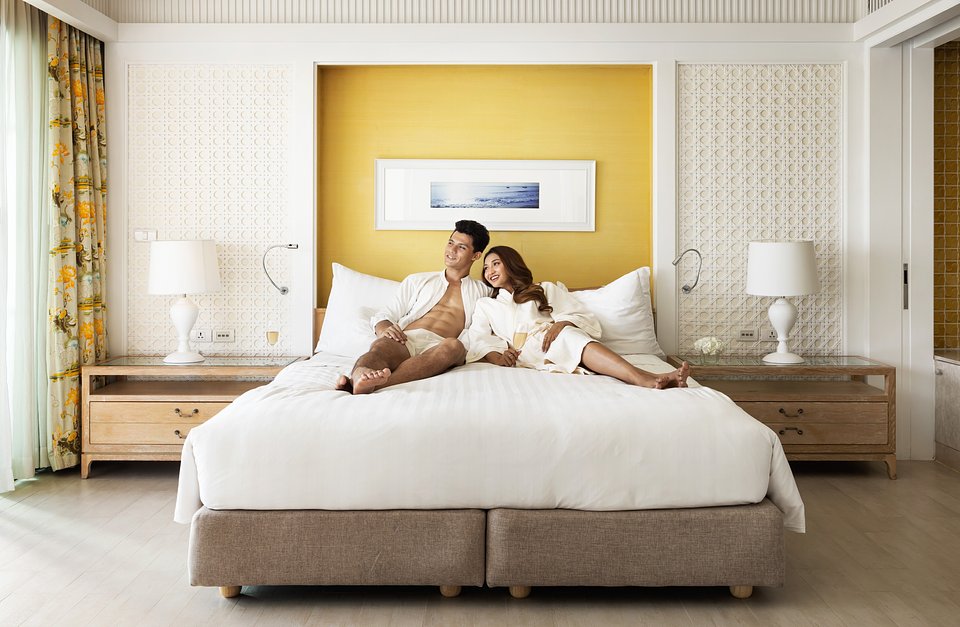 Amari Hua Hin_Club One Bedroom Suite Lifestyle.jpg